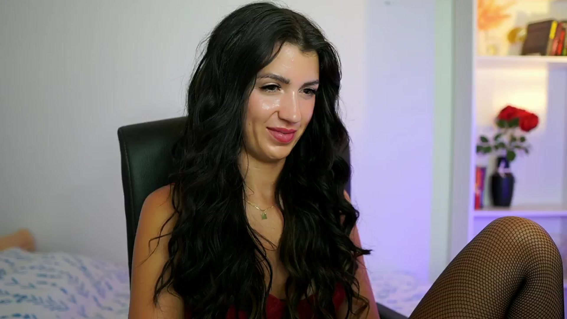 Gallery image thumbnail from Julia_Roca's myfreecams stream on, 08/15/2024, 18:00 image 7 of 20