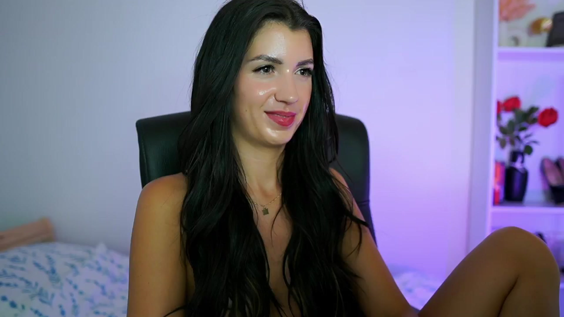 Gallery image thumbnail from Julia_Roca's myfreecams stream on, 08/18/2024, 15:08 image 19 of 20