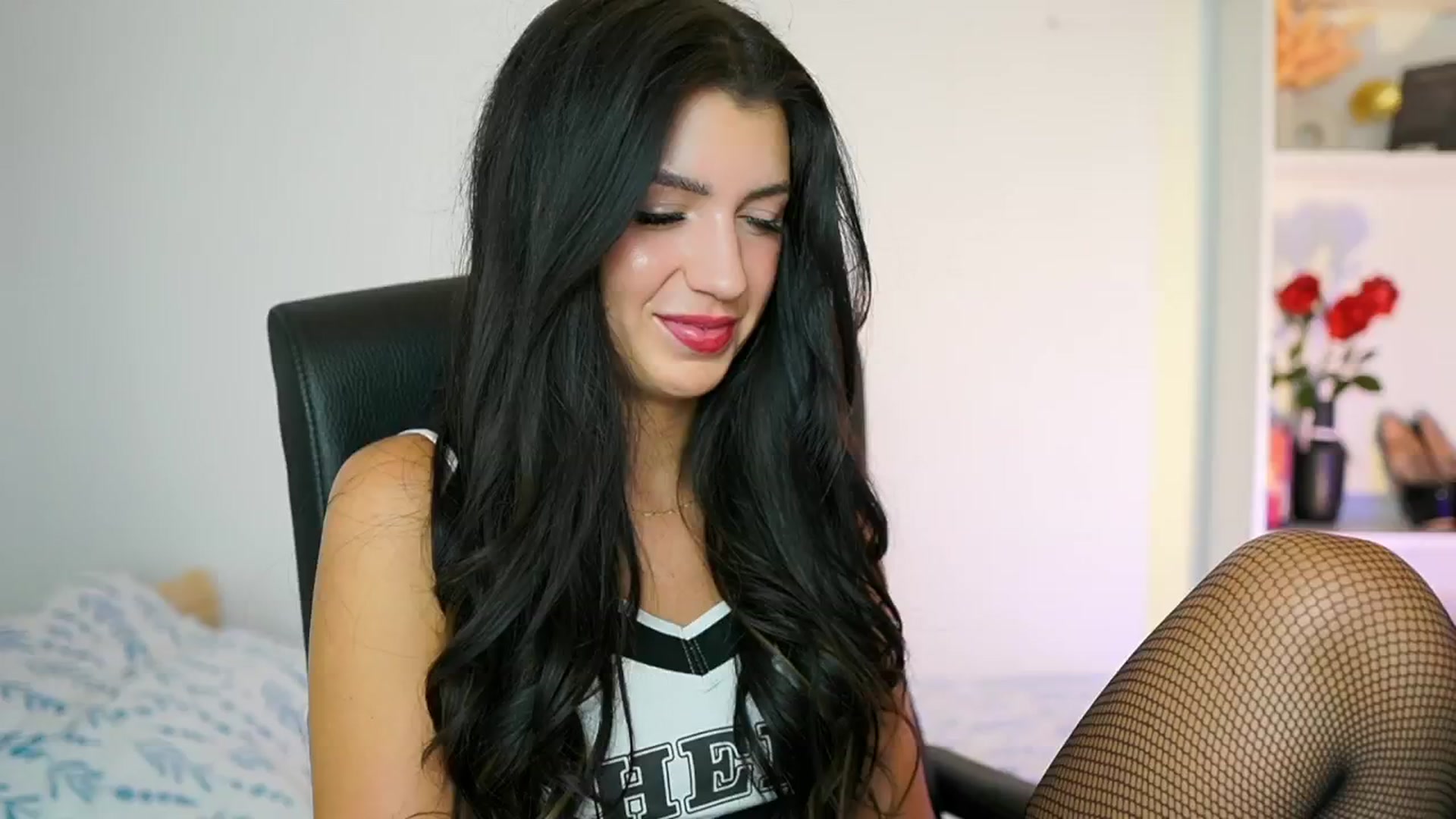 Gallery image thumbnail from Julia_Roca's myfreecams stream on, 08/24/2024, 09:15 image 1 of 20