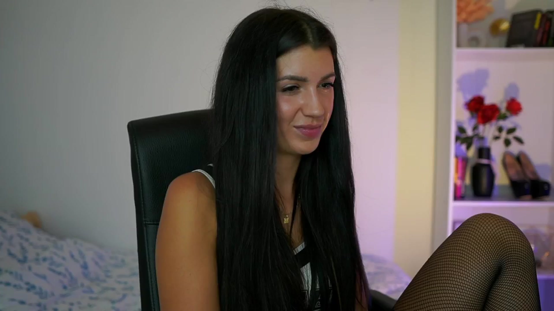 Gallery image thumbnail from Julia_Roca's myfreecams stream on, 08/27/2024, 14:41 image 4 of 20