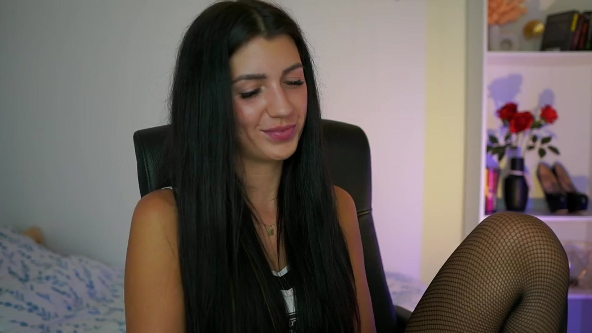 Gallery image thumbnail from Julia_Roca's myfreecams stream on, 08/27/2024, 14:41 image 8 of 20