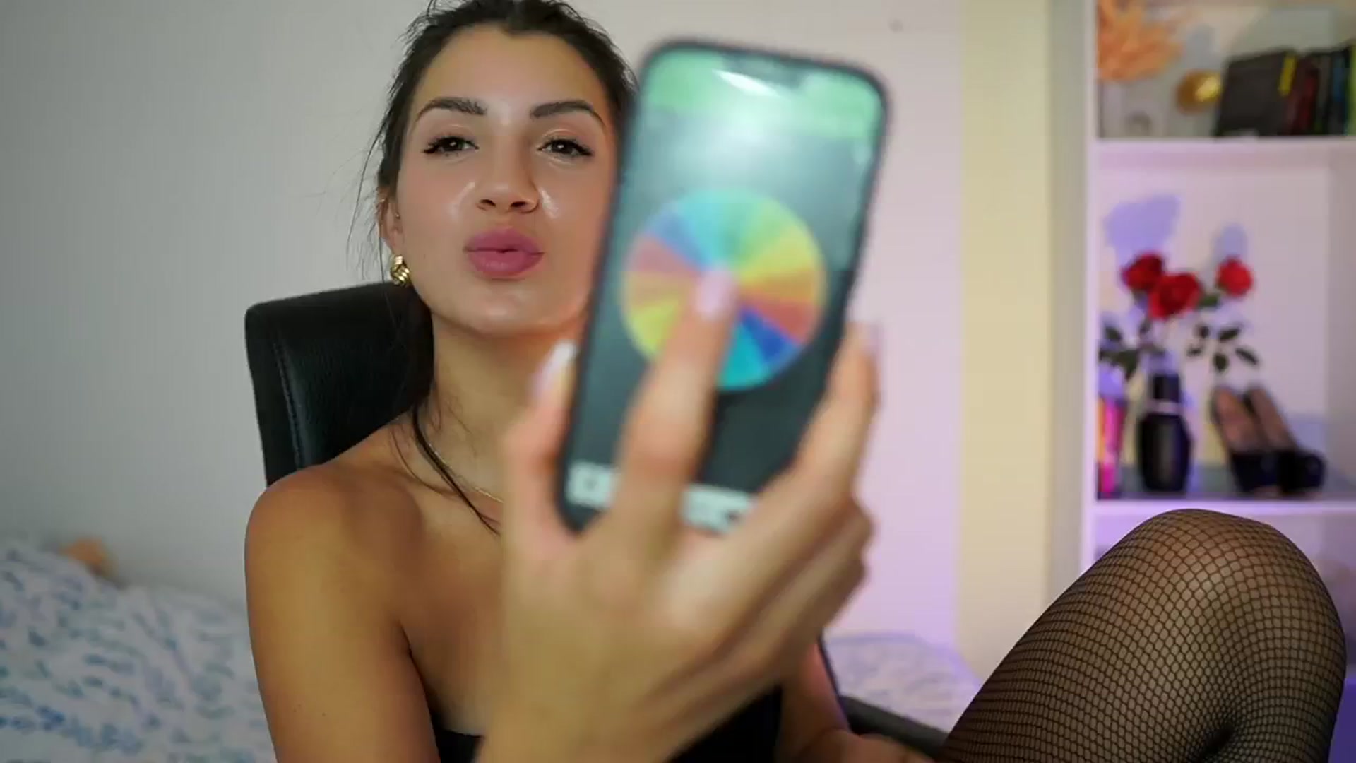 Gallery image thumbnail from Julia_Roca's myfreecams stream on, 08/27/2024, 18:08 image 5 of 20