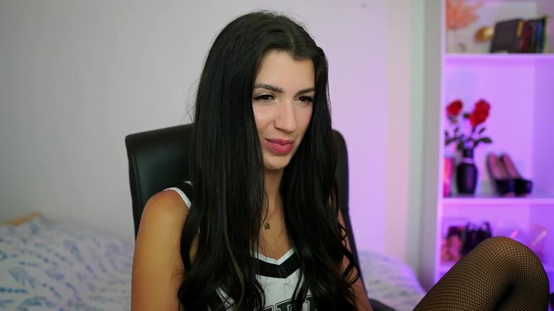 Gallery image thumbnail from Julia_Roca's myfreecams stream on, 08/31/2024, 15:40 image 8 of 20
