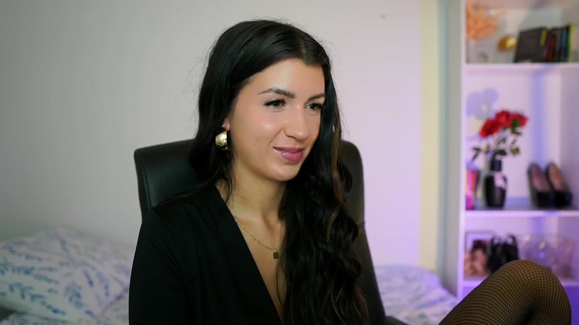 Gallery image thumbnail from Julia_Roca's myfreecams stream on, 09/07/2024, 09:02 image 16 of 20