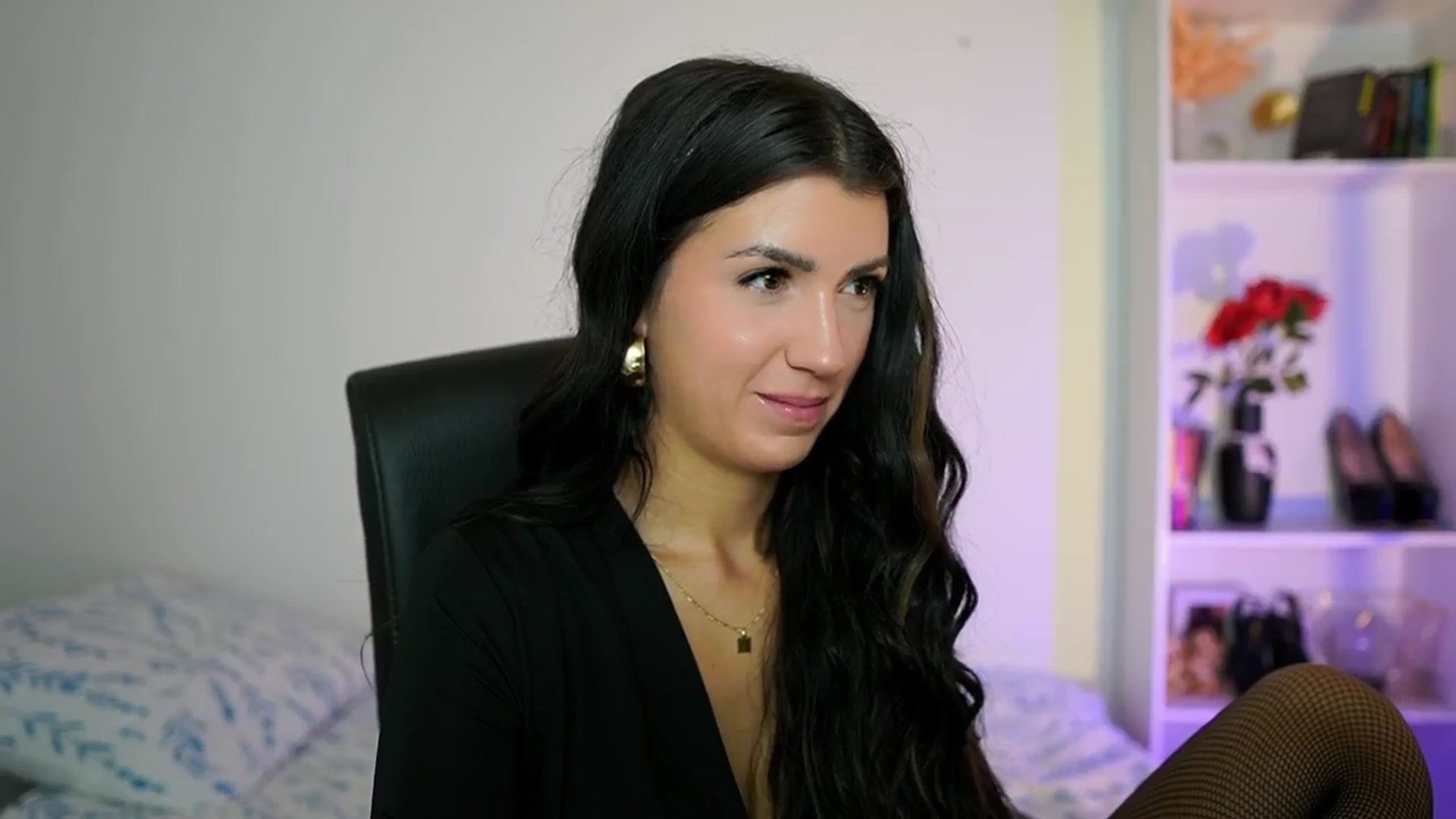 Gallery image thumbnail from Julia_Roca's myfreecams stream on, 09/07/2024, 09:02 image 19 of 20