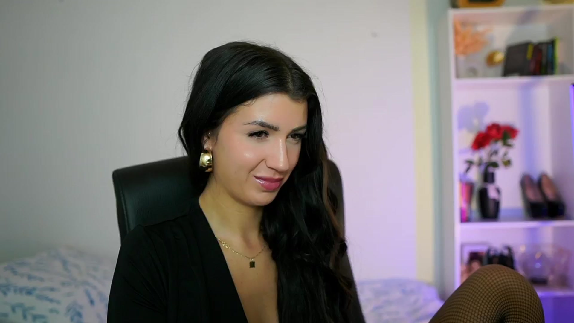 Gallery image thumbnail from Julia_Roca's myfreecams stream on, 09/07/2024, 10:30 image 4 of 20