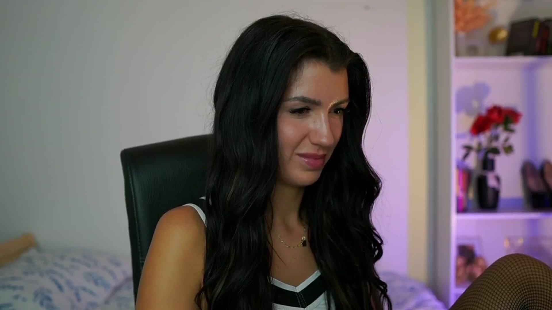 Gallery image thumbnail from Julia_Roca's myfreecams stream on, 09/07/2024, 14:57 image 15 of 20