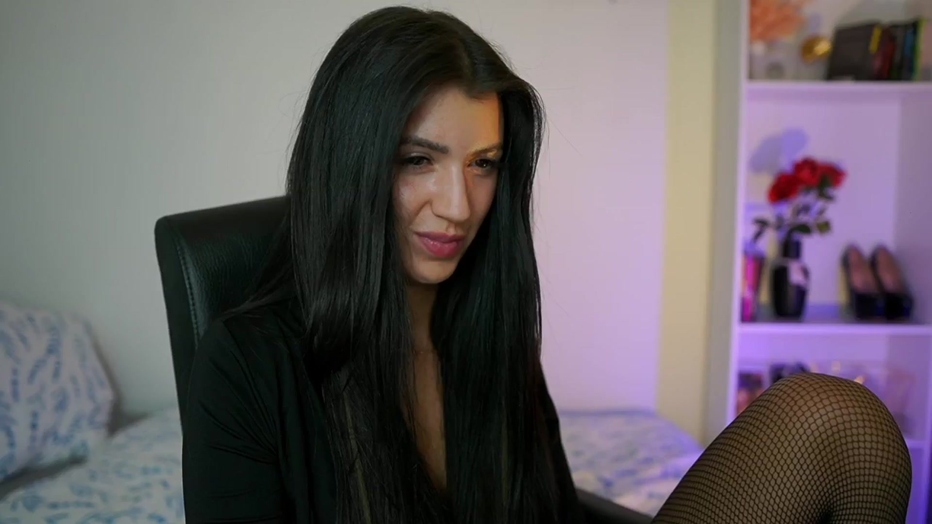 Gallery image thumbnail from Julia_Roca's myfreecams stream on, 09/11/2024, 17:47 image 7 of 20