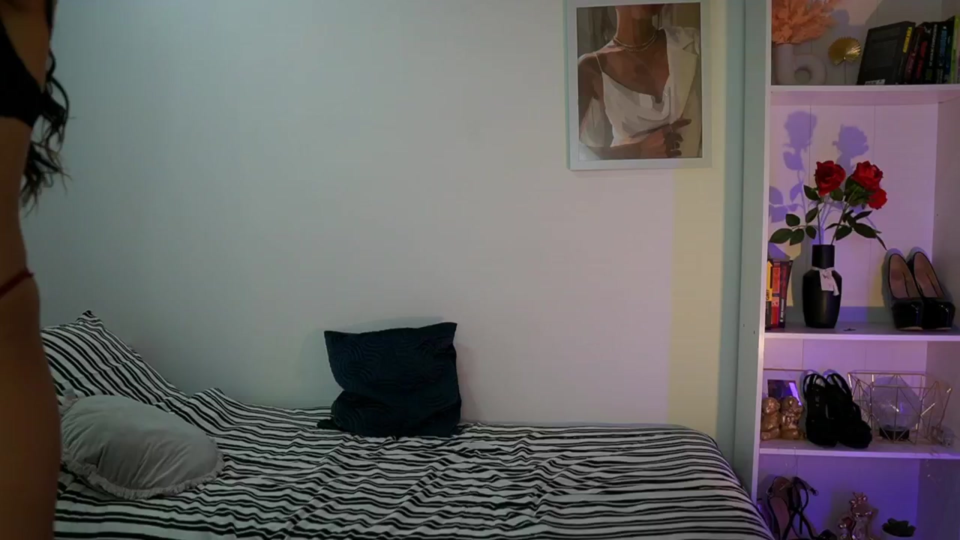 Gallery image thumbnail from Julia_Roca's myfreecams stream on, 09/19/2024, 12:15 image 19 of 20