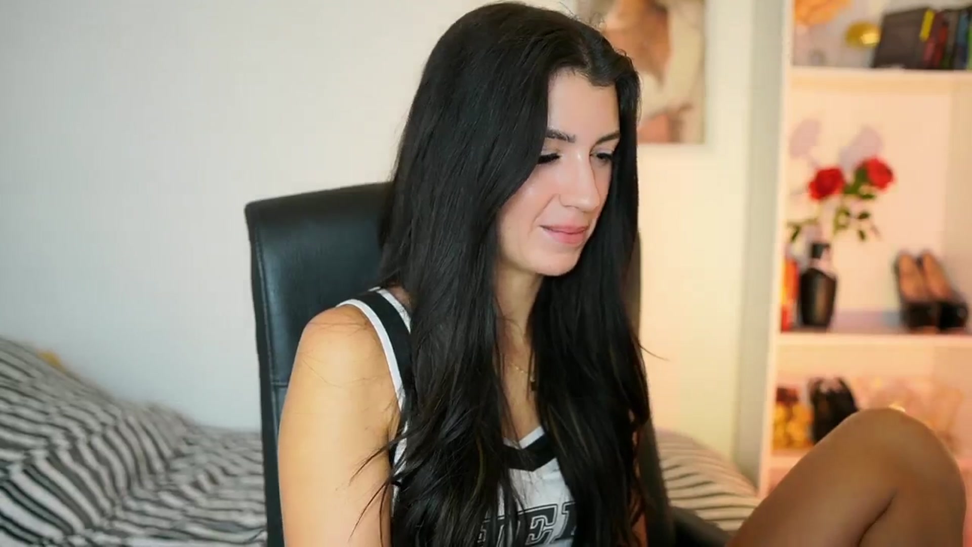 Gallery image thumbnail from Julia_Roca's myfreecams stream on, 09/26/2024, 14:54 image 4 of 20