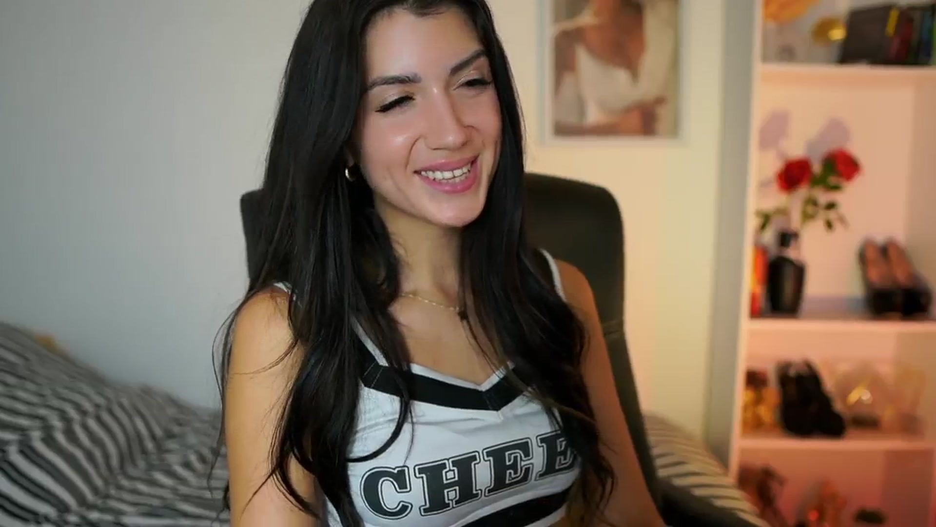 Gallery image thumbnail from Julia_Roca's myfreecams stream on, 09/26/2024, 14:54 image 13 of 20