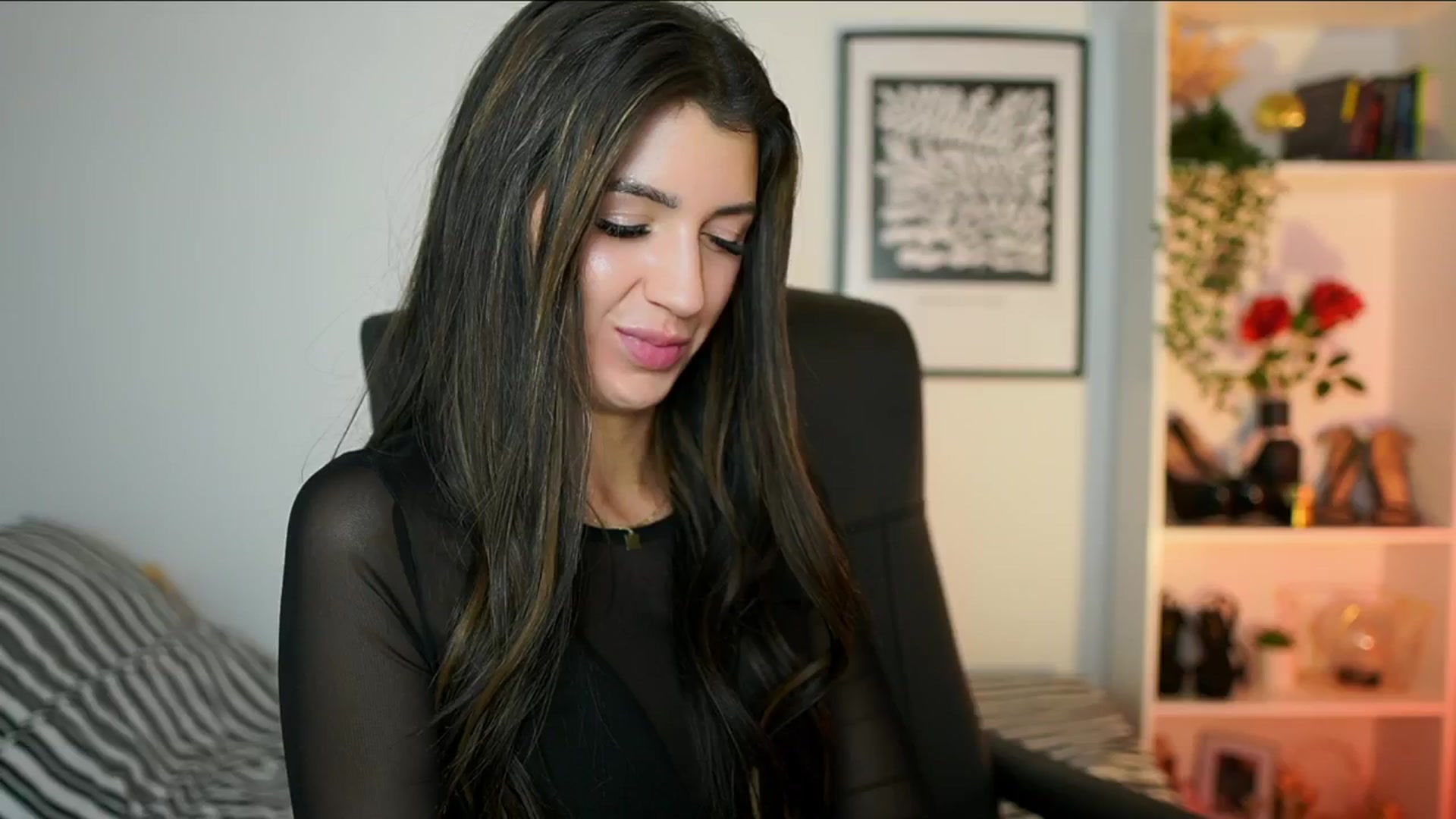 Gallery image thumbnail from Julia_Roca's myfreecams stream on, 10/17/2024, 15:20 image 20 of 20