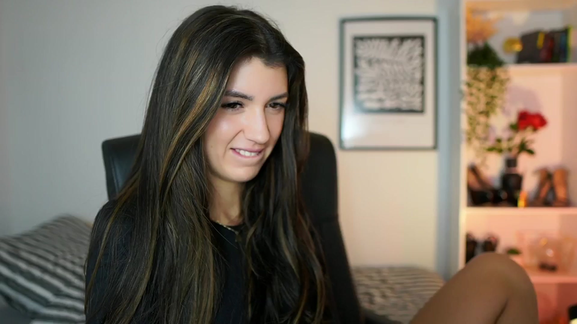 Gallery image thumbnail from Julia_Roca's myfreecams stream on, 10/20/2024, 10:00 image 16 of 20