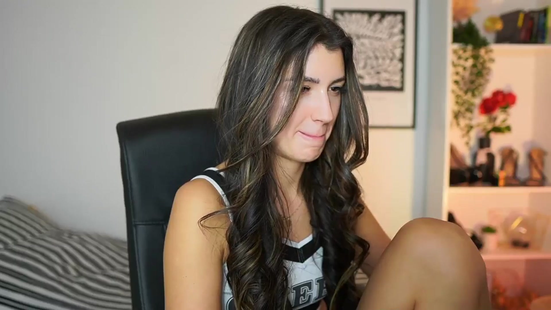 Gallery image thumbnail from Julia_Roca's myfreecams stream on, 11/09/2024, 18:20 image 8 of 20