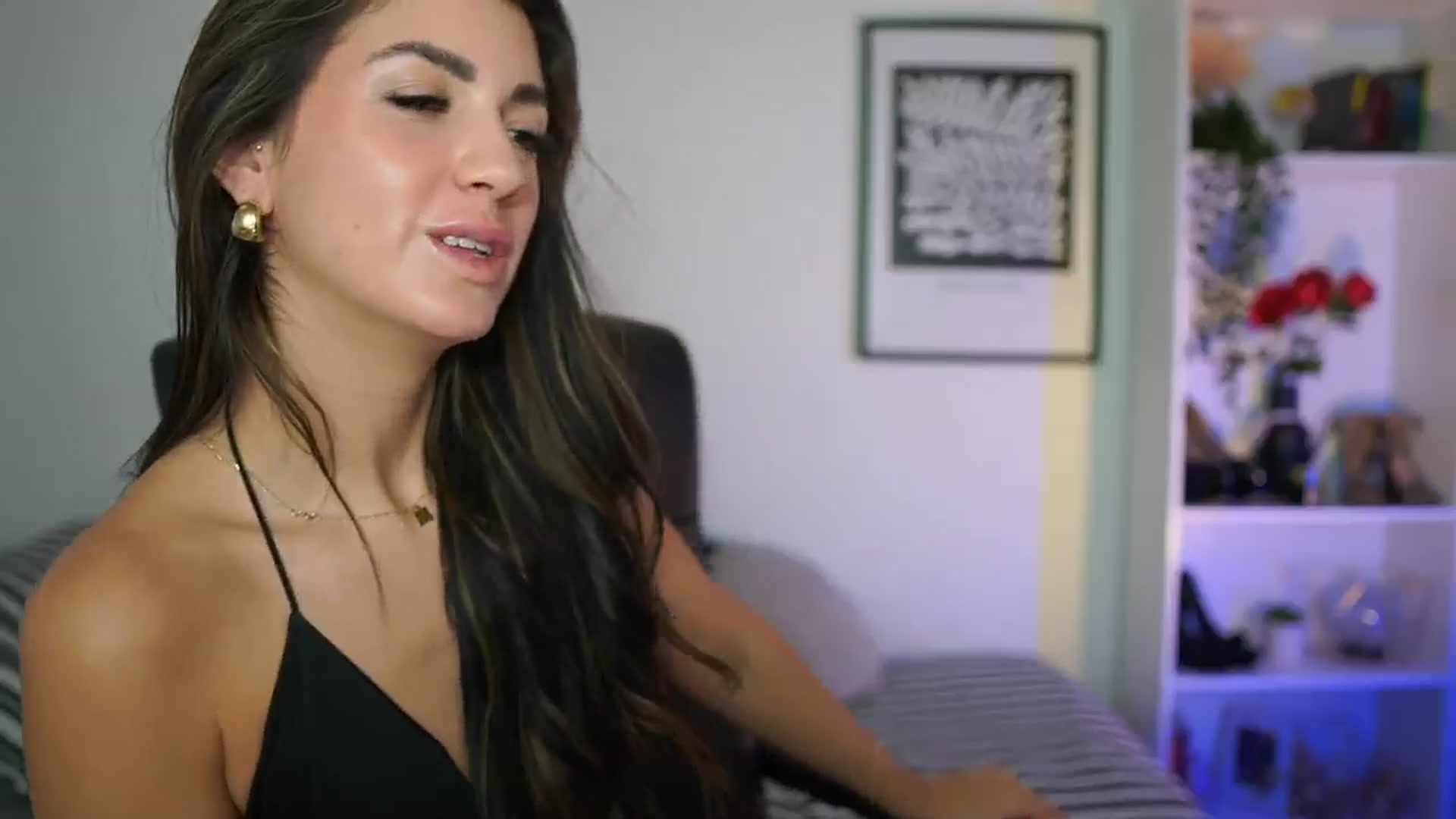 Gallery image thumbnail from Julia_Roca's myfreecams stream on, 11/13/2024, 15:28 image 11 of 20