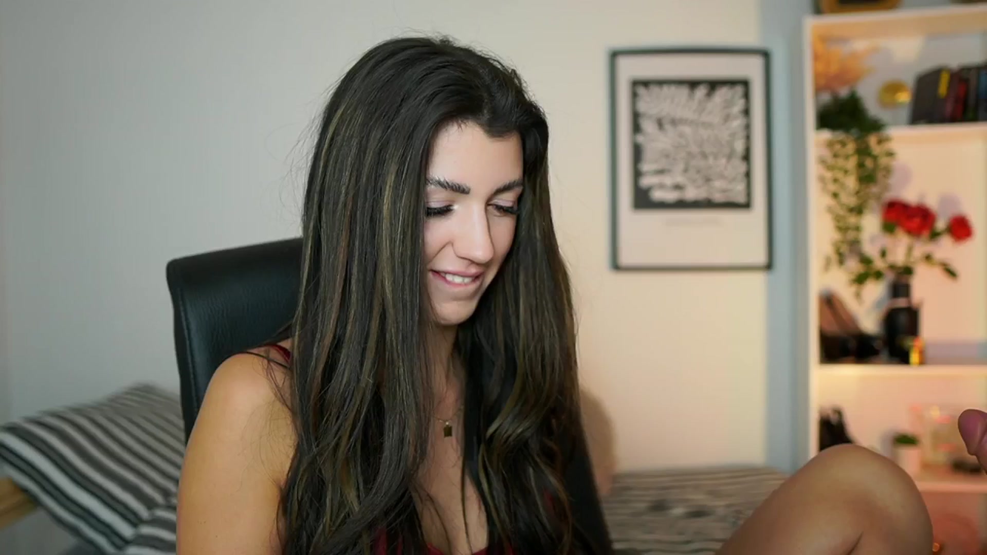 Gallery image thumbnail from Julia_Roca's myfreecams stream on, 11/27/2024, 17:11 image 17 of 20
