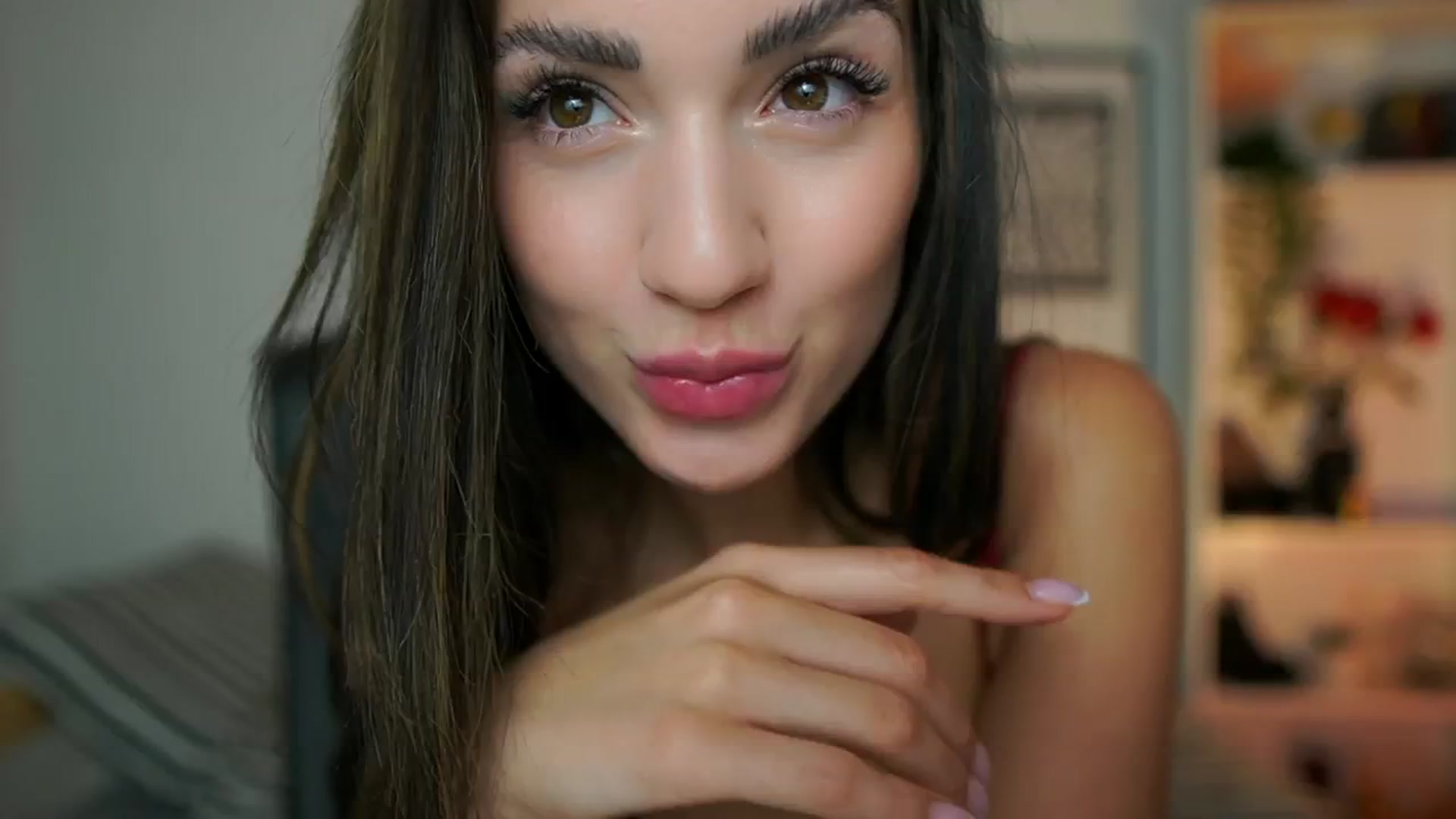 Gallery image thumbnail from Julia_Roca's myfreecams stream on, 11/27/2024, 18:22 image 15 of 20