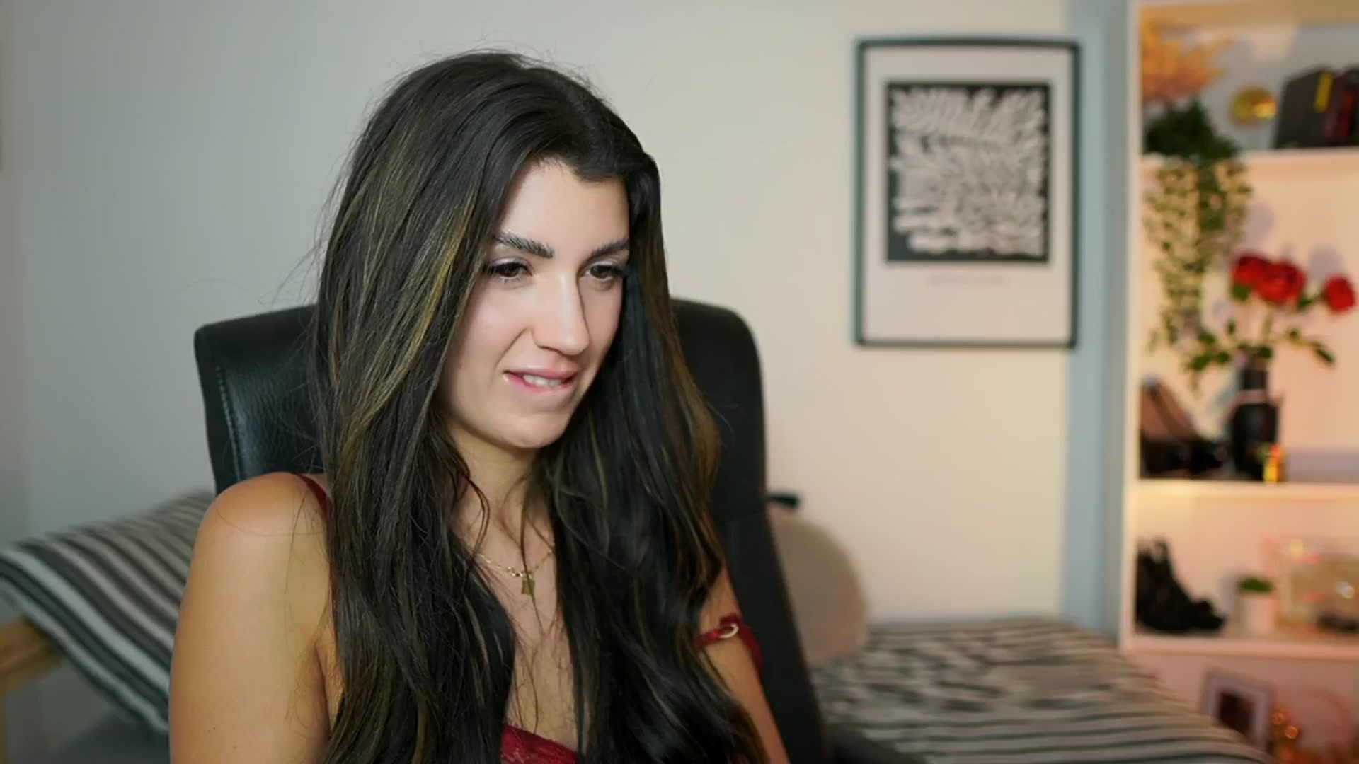 Gallery image thumbnail from Julia_Roca's myfreecams stream on, 11/28/2024, 19:13 image 16 of 20