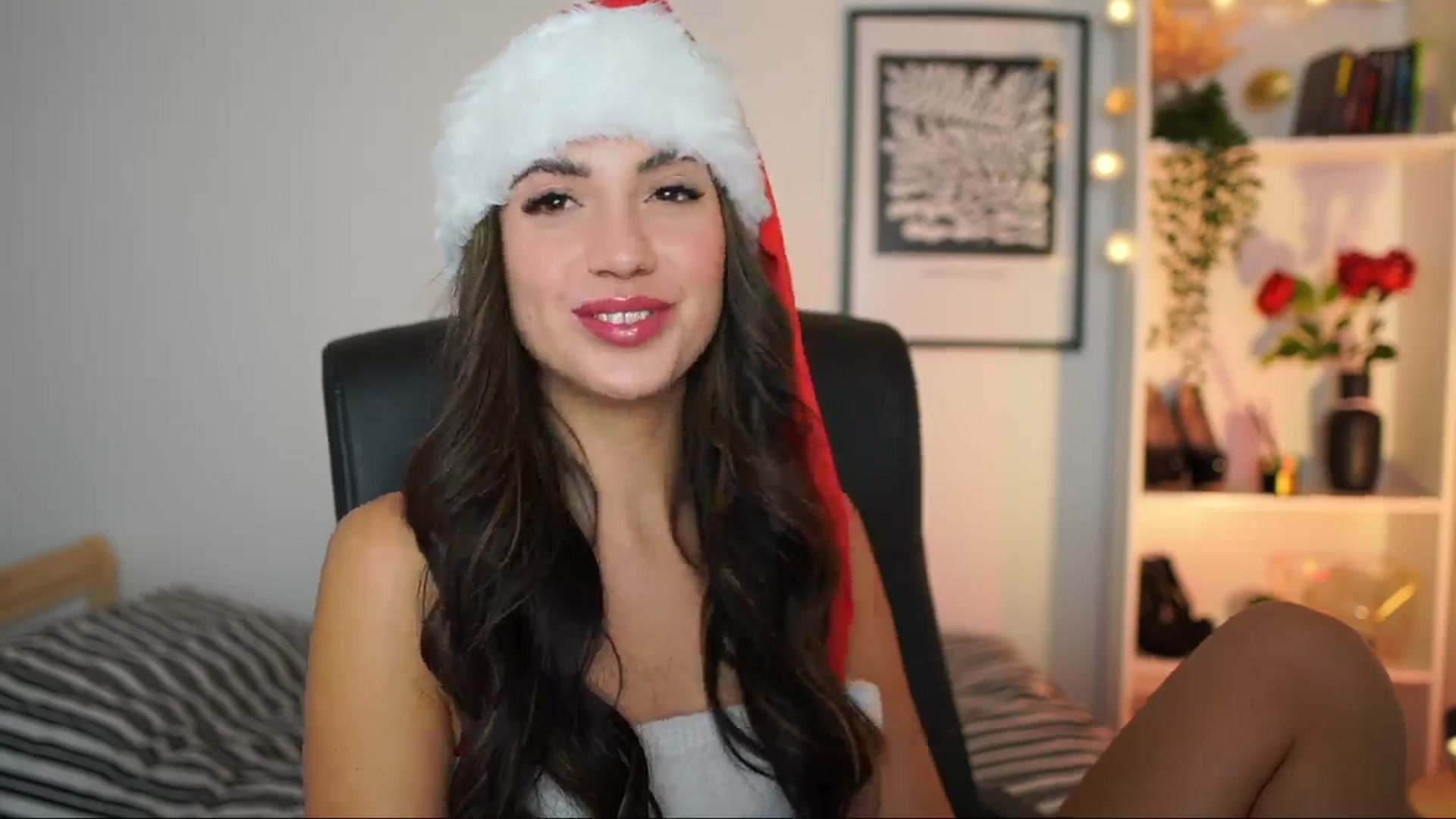 Gallery image thumbnail from Julia_Roca's myfreecams stream on, 12/22/2024, 14:27 image 2 of 20