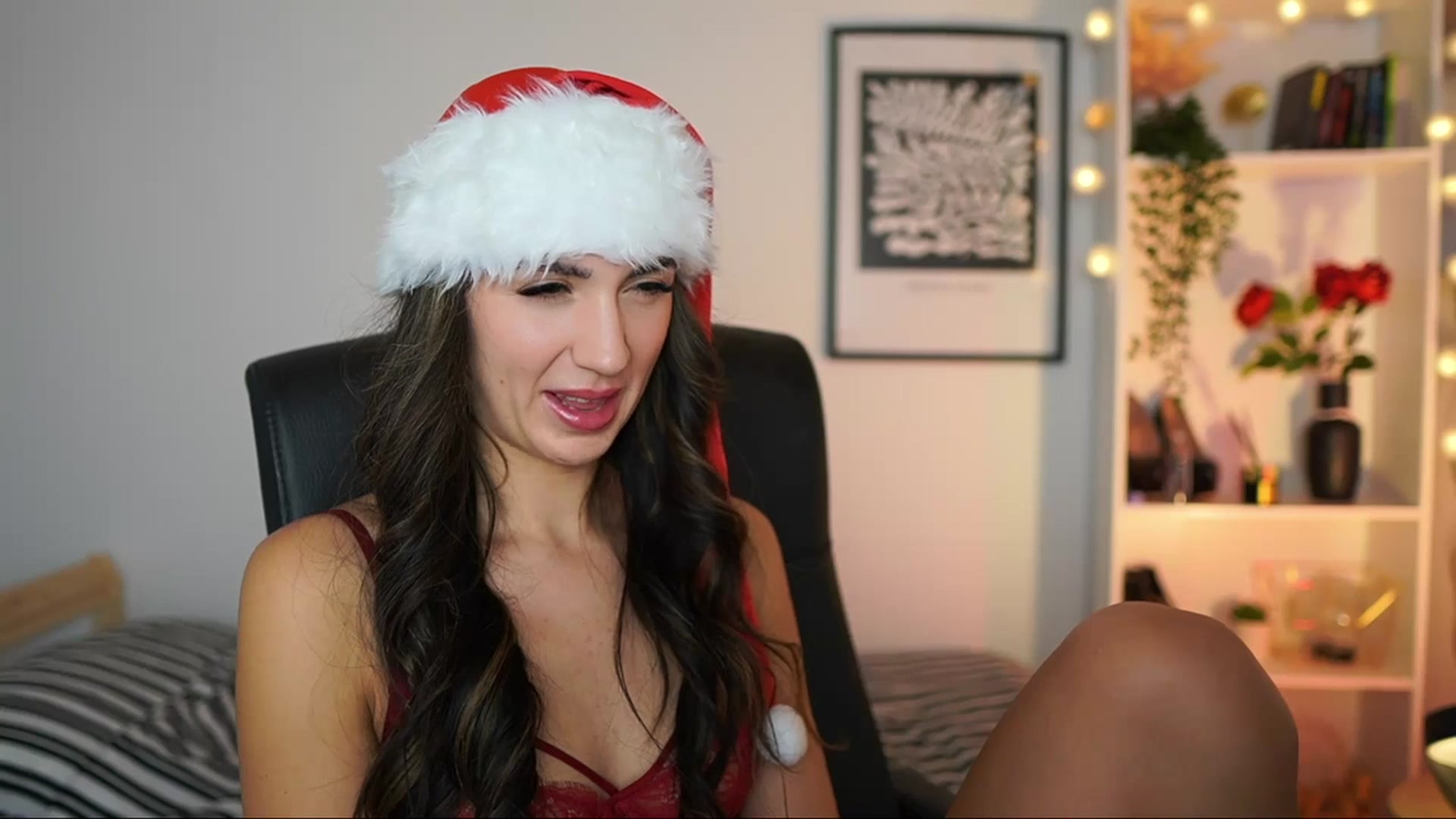 Gallery image thumbnail from Julia_Roca's myfreecams stream on, 12/22/2024, 16:51 image 9 of 20