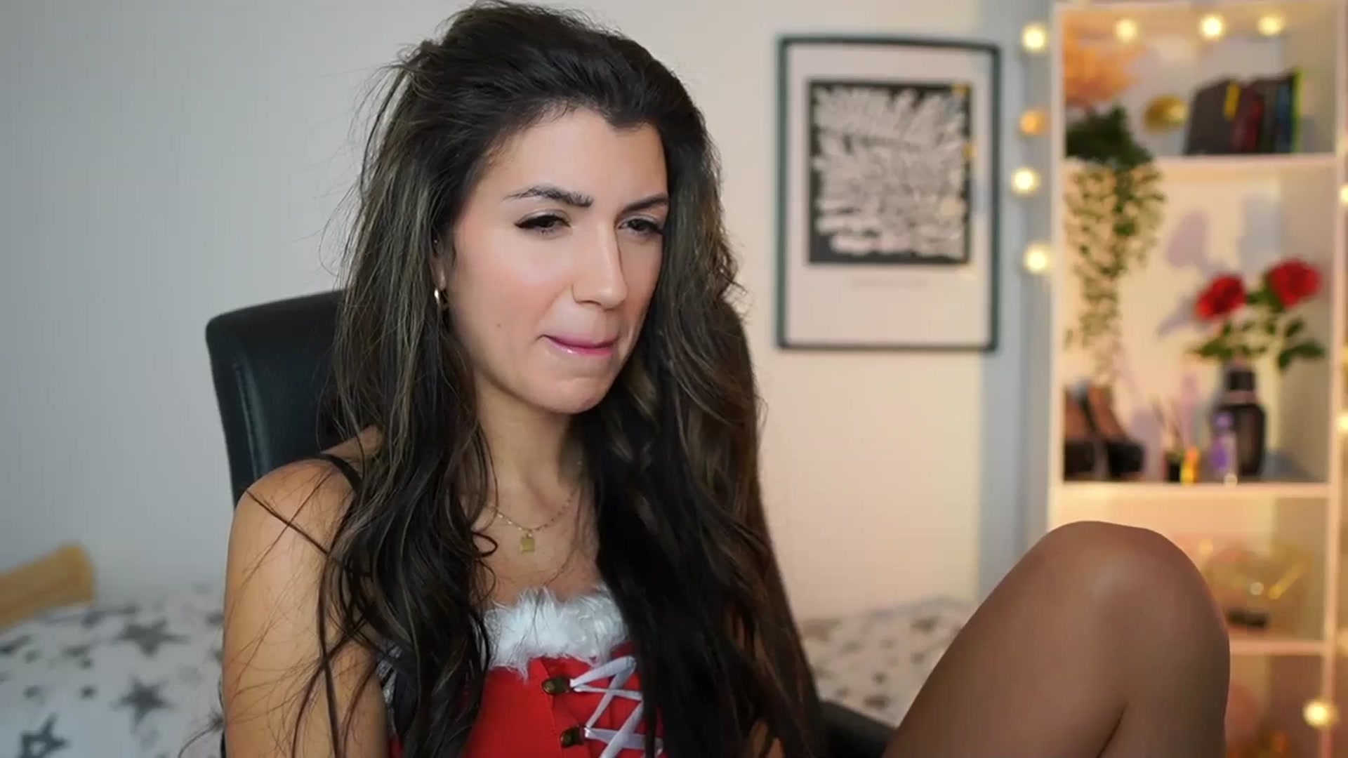 Gallery image thumbnail from Julia_Roca's myfreecams stream on, 12/23/2024, 11:18 image 11 of 20