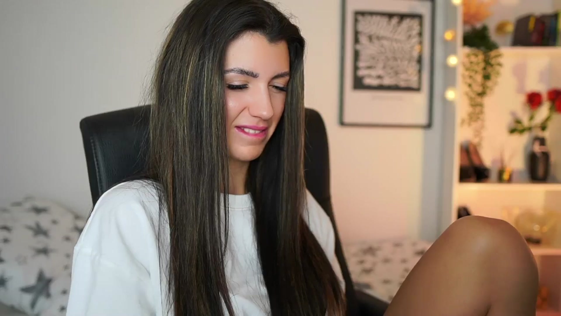 Gallery image thumbnail from Julia_Roca's myfreecams stream on, 12/29/2024, 10:52 image 9 of 20