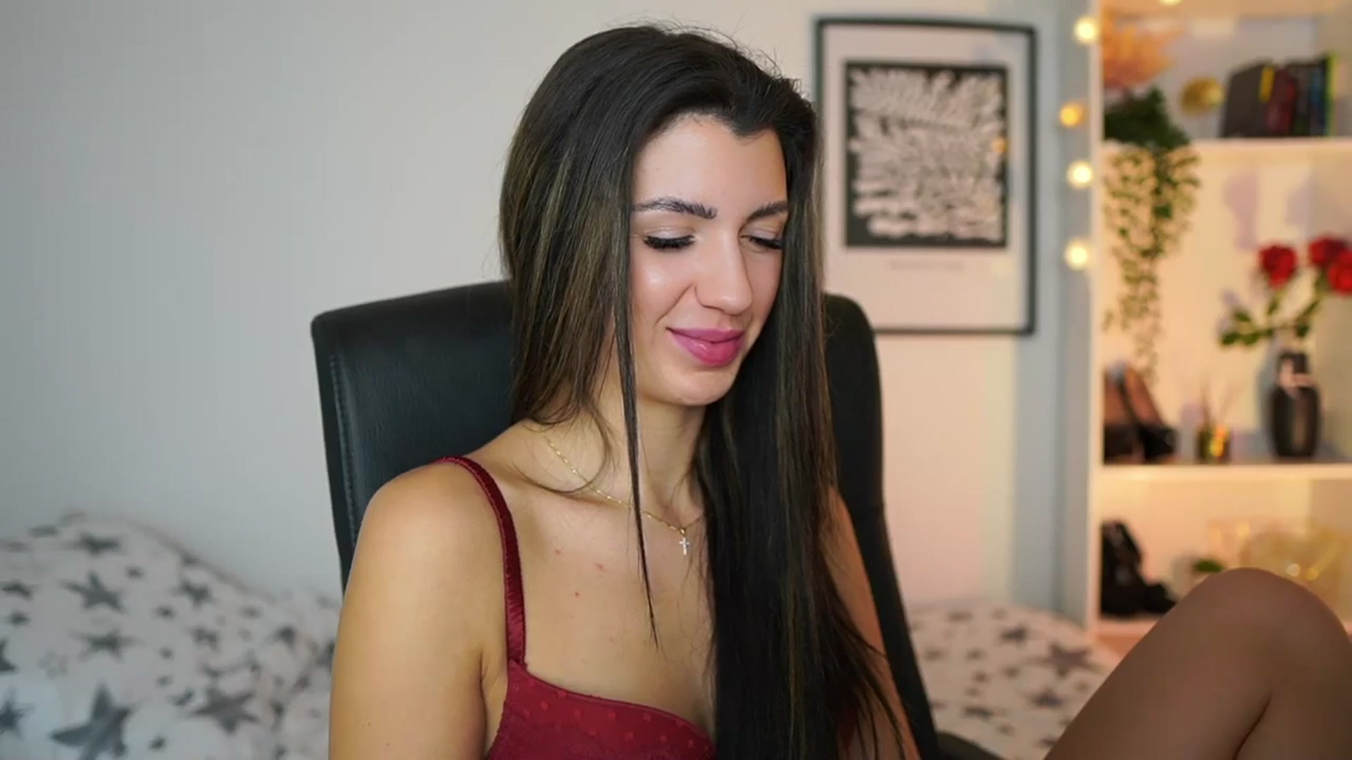Gallery image thumbnail from Julia_Roca's myfreecams stream on, 12/29/2024, 10:52 image 14 of 20