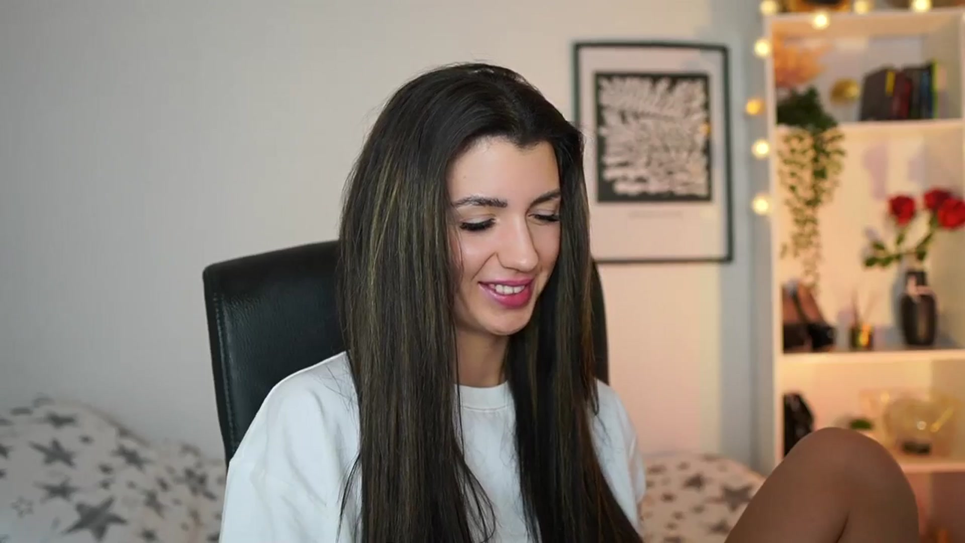 Gallery image thumbnail from Julia_Roca's myfreecams stream on, 12/29/2024, 13:18 image 9 of 20