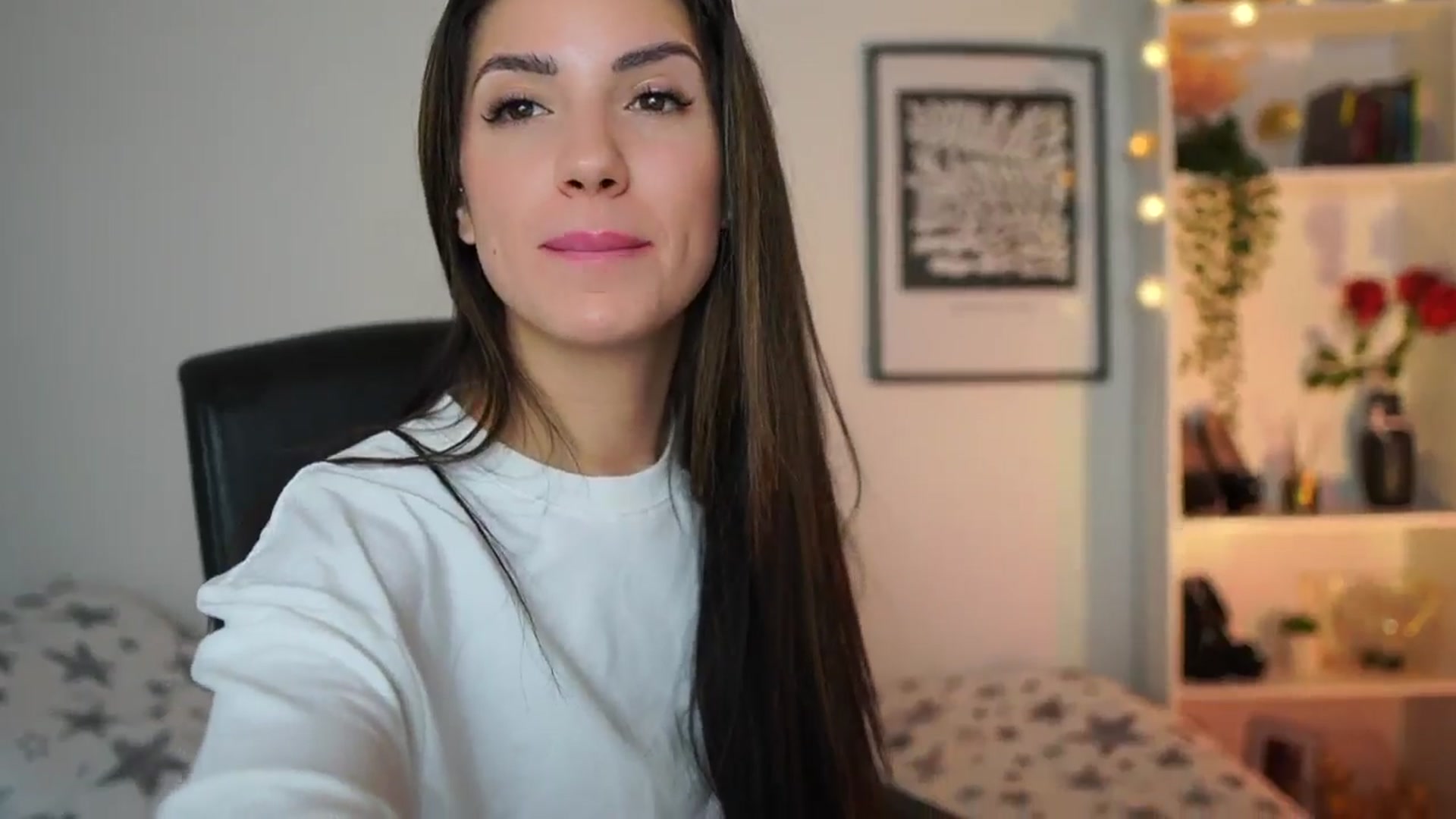 Gallery image thumbnail from Julia_Roca's myfreecams stream on, 12/29/2024, 13:18 image 10 of 20