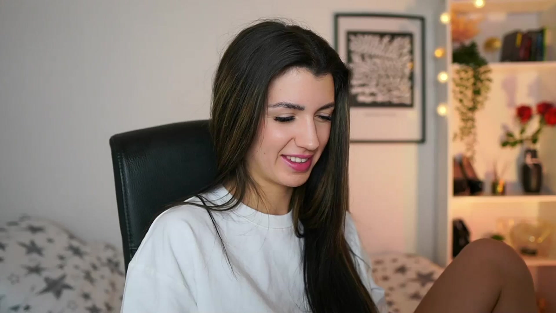 Gallery image thumbnail from Julia_Roca's myfreecams stream on, 12/29/2024, 13:18 image 12 of 20