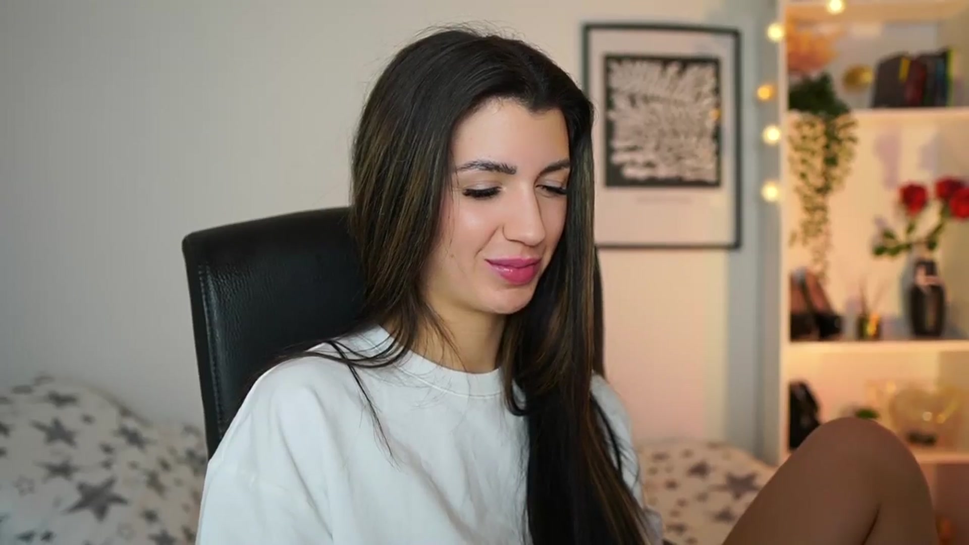 Gallery image thumbnail from Julia_Roca's myfreecams stream on, 12/29/2024, 13:18 image 14 of 20