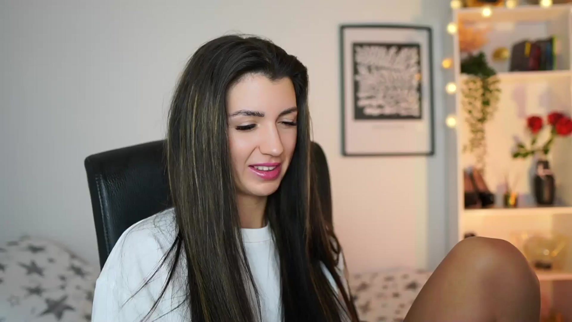 Gallery image thumbnail from Julia_Roca's myfreecams stream on, 12/29/2024, 13:18 image 1 of 20