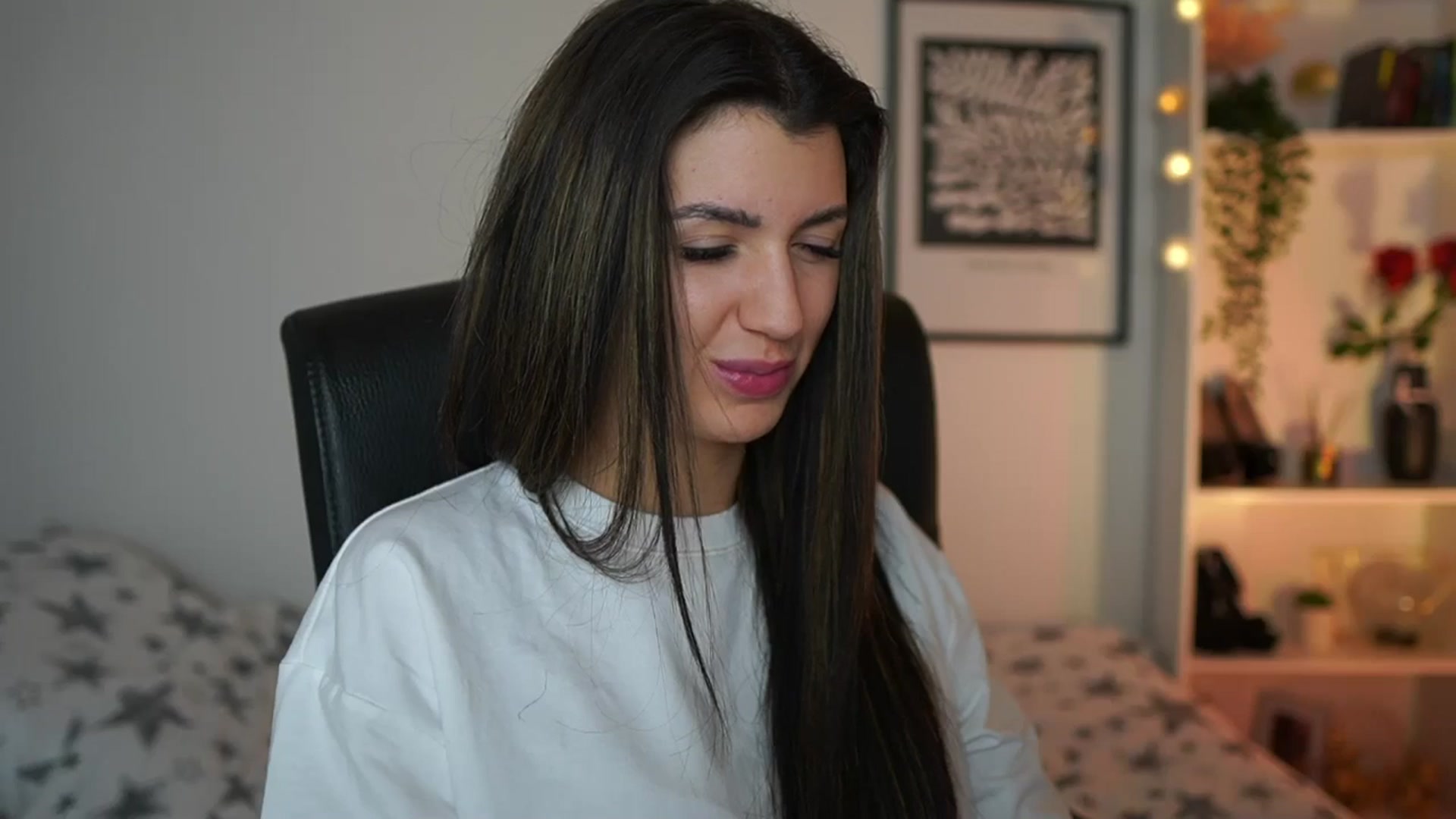 Gallery image thumbnail from Julia_Roca's myfreecams stream on, 12/29/2024, 16:14 image 6 of 20