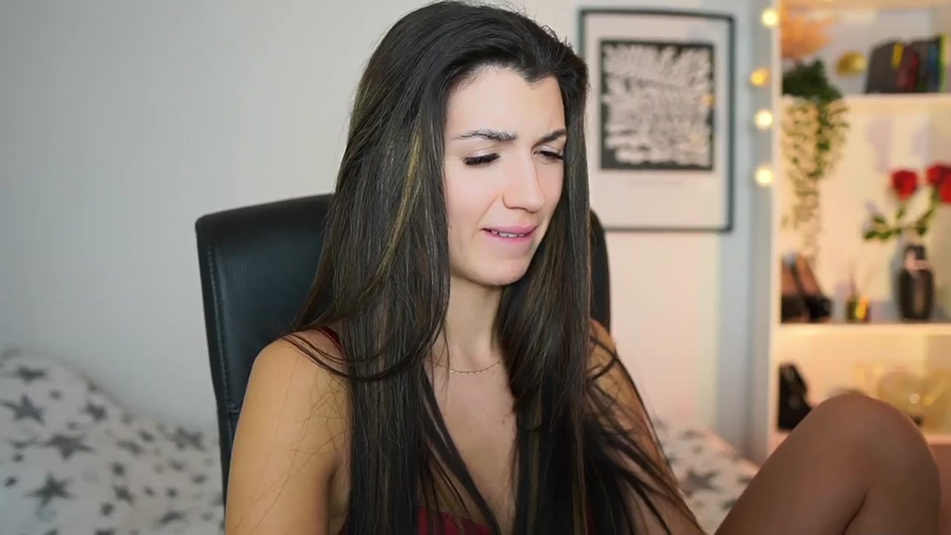 Gallery image thumbnail from Julia_Roca's myfreecams stream on, 12/29/2024, 18:18 image 15 of 20
