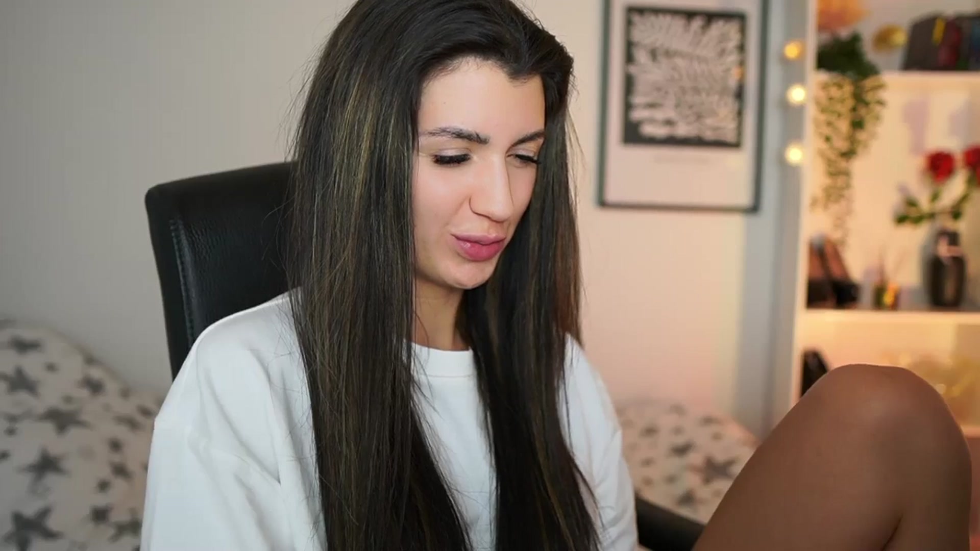 Gallery image thumbnail from Julia_Roca's myfreecams stream on, 12/29/2024, 18:18 image 2 of 20