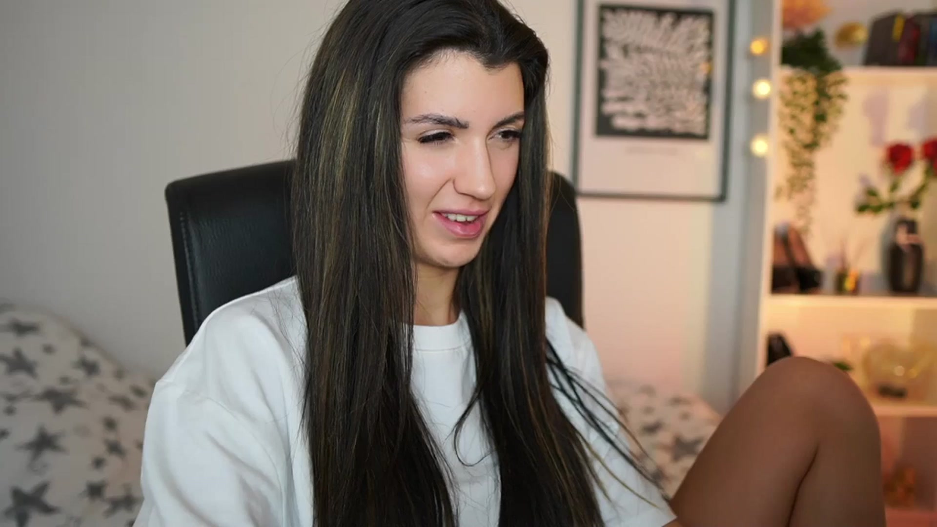 Gallery image thumbnail from Julia_Roca's myfreecams stream on, 12/29/2024, 18:18 image 7 of 20