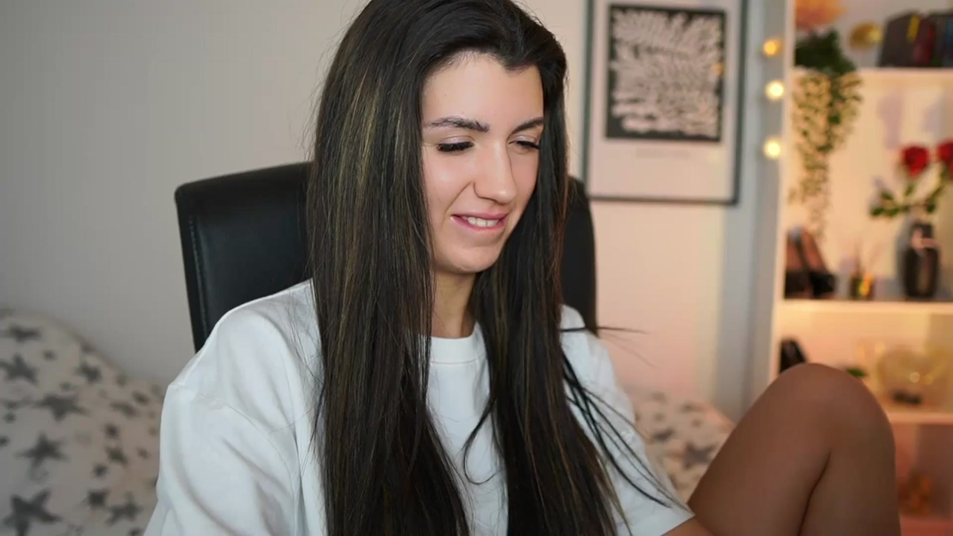 Gallery image thumbnail from Julia_Roca's myfreecams stream on, 12/29/2024, 18:18 image 8 of 20