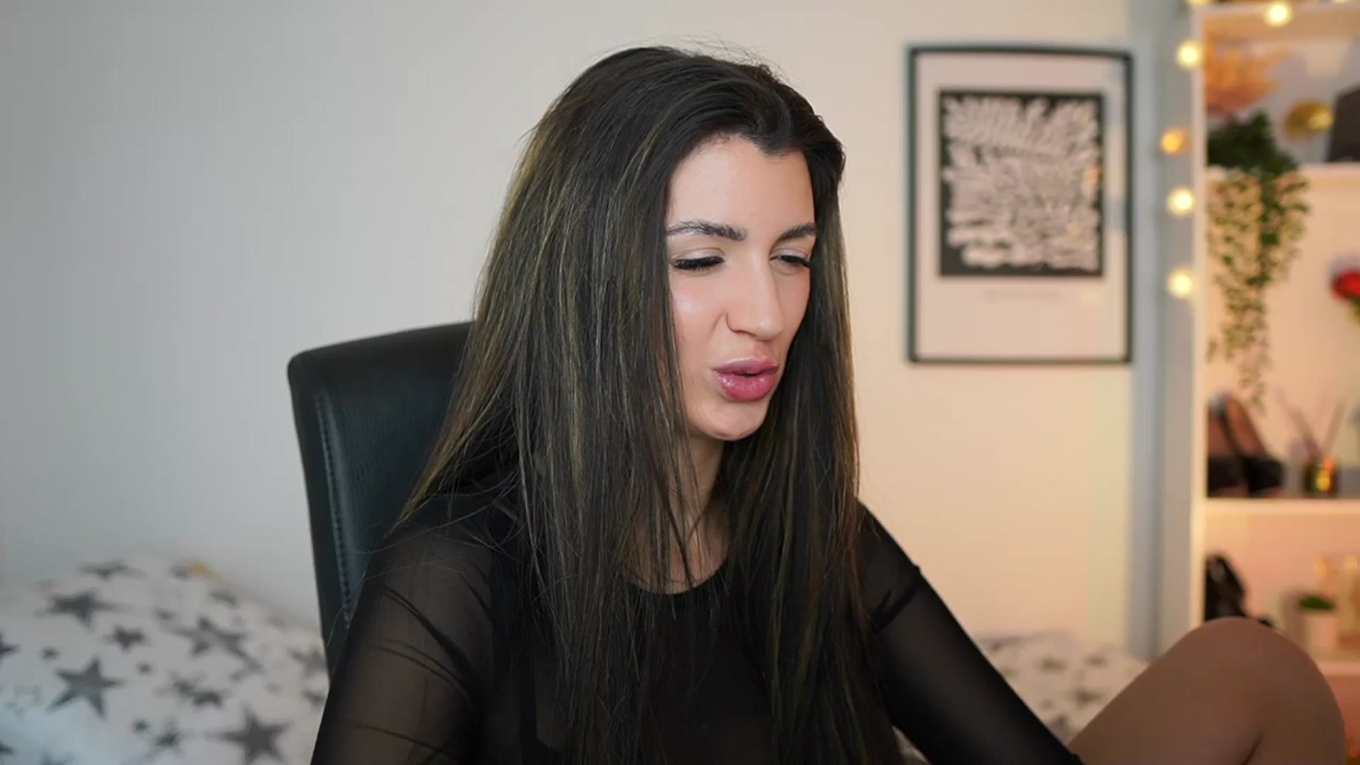 Gallery image thumbnail from Julia_Roca's myfreecams stream on, 12/30/2024, 15:55 image 5 of 20