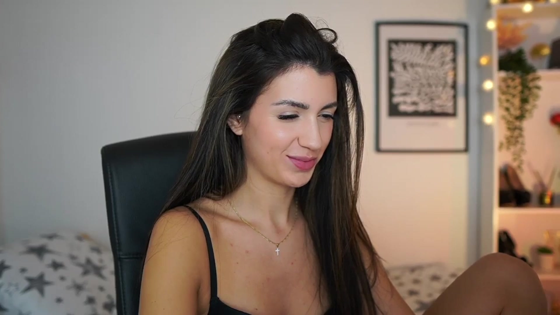 Gallery image thumbnail from Julia_Roca's myfreecams stream on, 12/30/2024, 15:55 image 18 of 20