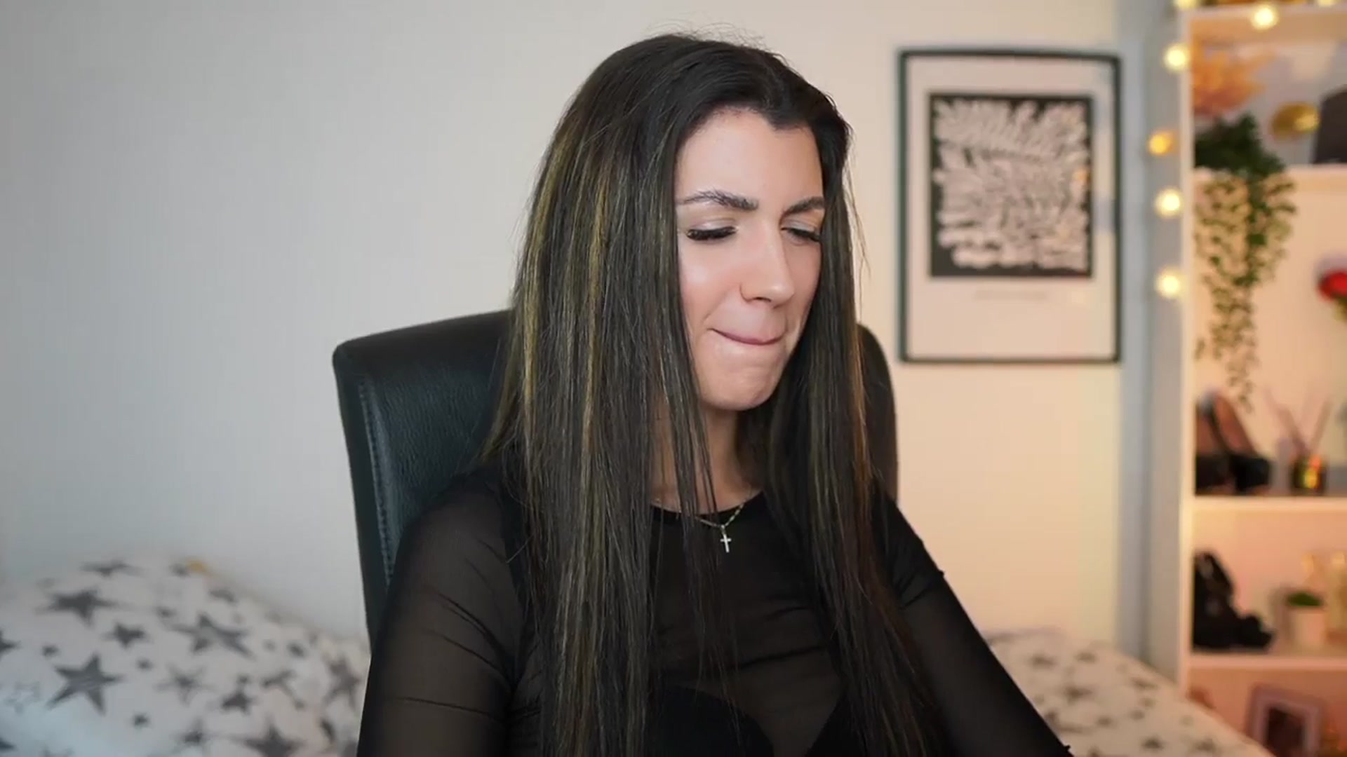 Gallery image thumbnail from Julia_Roca's myfreecams stream on, 12/30/2024, 15:55 image 14 of 20