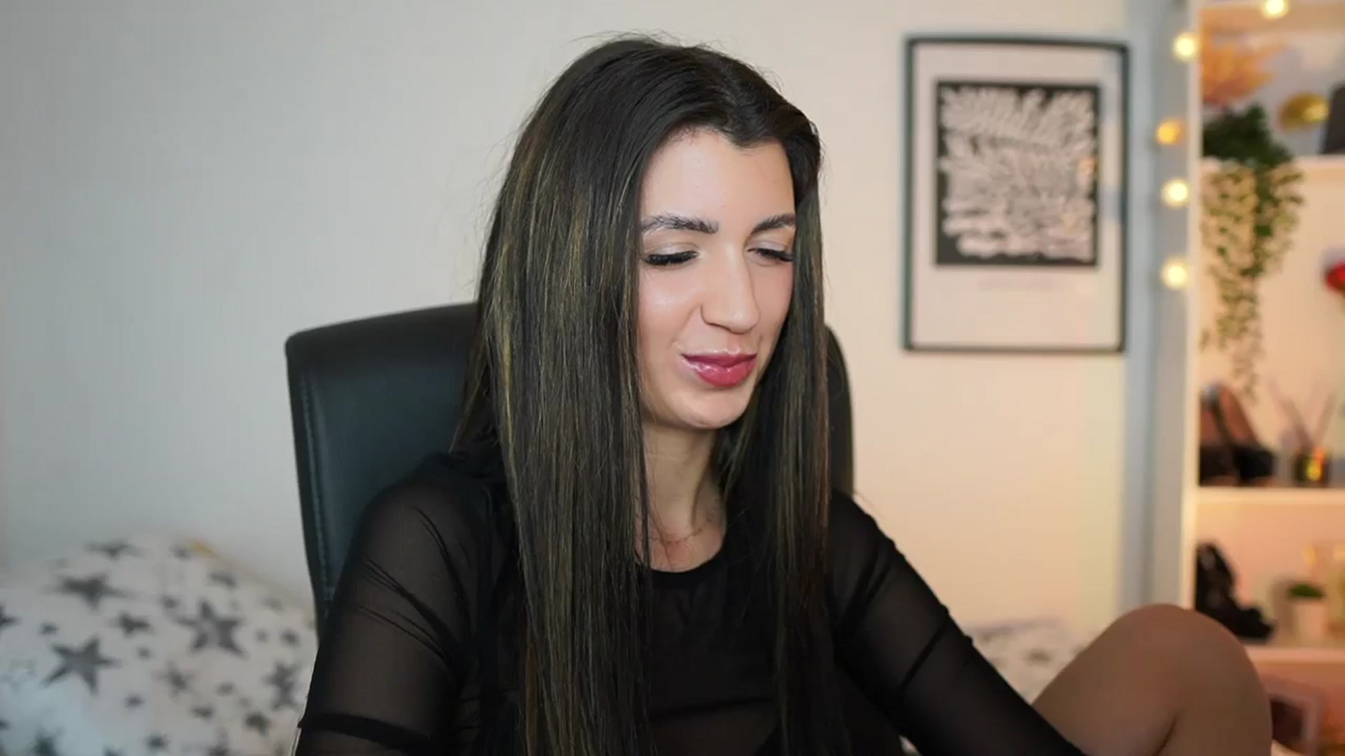 Gallery image thumbnail from Julia_Roca's myfreecams stream on, 12/30/2024, 18:14 image 2 of 20