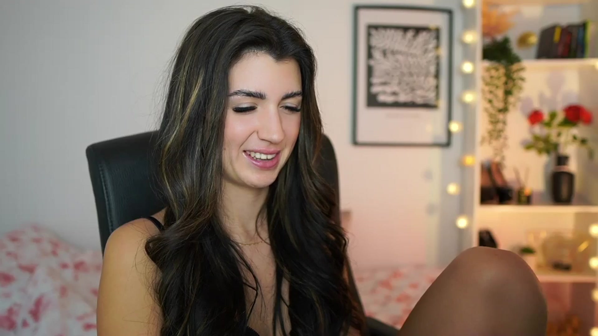 Gallery image thumbnail from Julia_Roca's myfreecams stream on, 01/04/2025, 18:52 image 6 of 20
