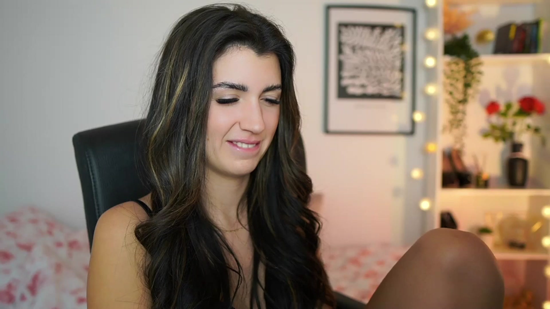 Gallery image thumbnail from Julia_Roca's myfreecams stream on, 01/04/2025, 18:52 image 4 of 20
