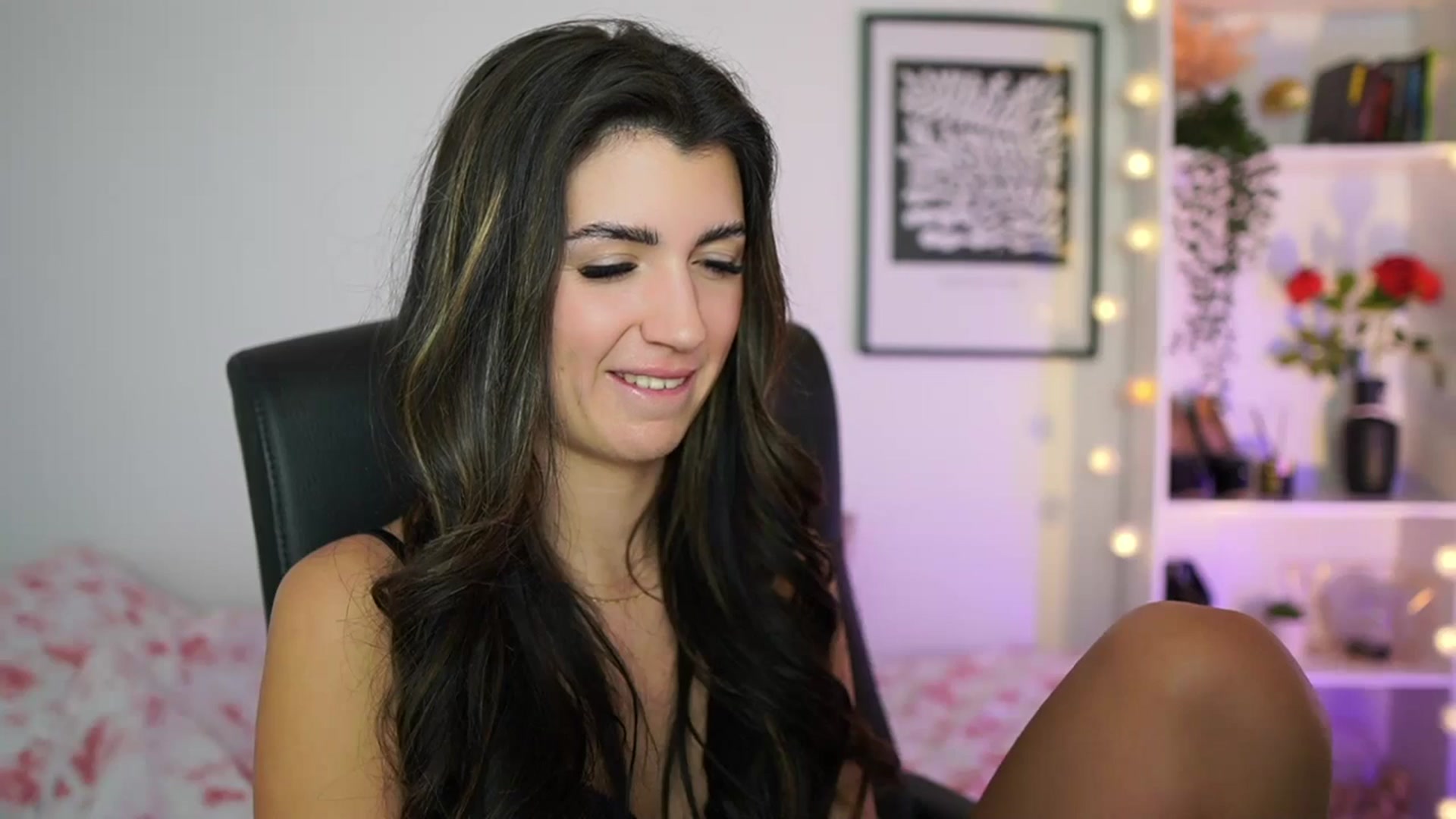 Gallery image thumbnail from Julia_Roca's myfreecams stream on, 01/04/2025, 18:52 image 9 of 20