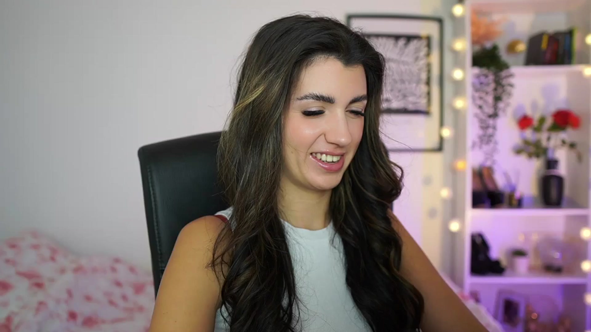 Gallery image thumbnail from Julia_Roca's myfreecams stream on, 01/05/2025, 17:44 image 1 of 20