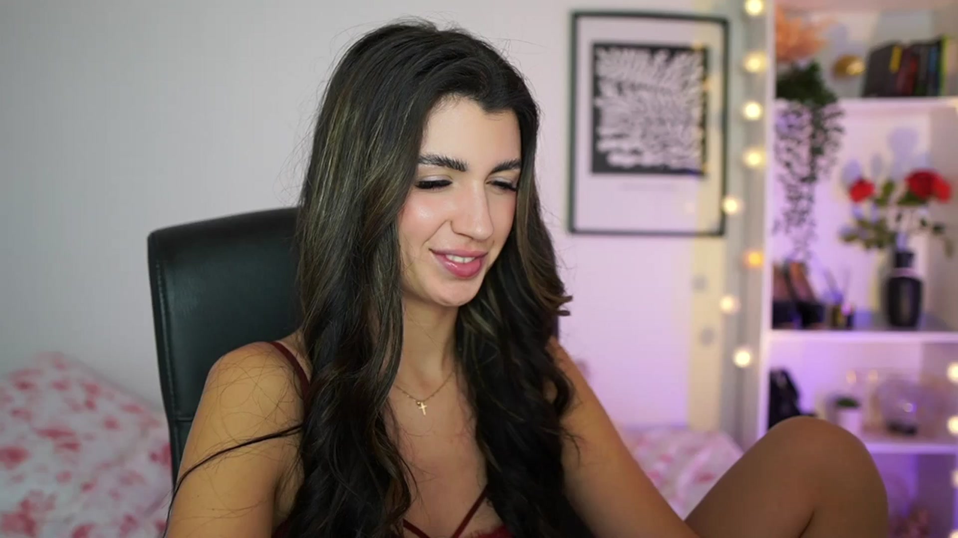 Gallery image thumbnail from Julia_Roca's myfreecams stream on, 01/05/2025, 17:44 image 19 of 20