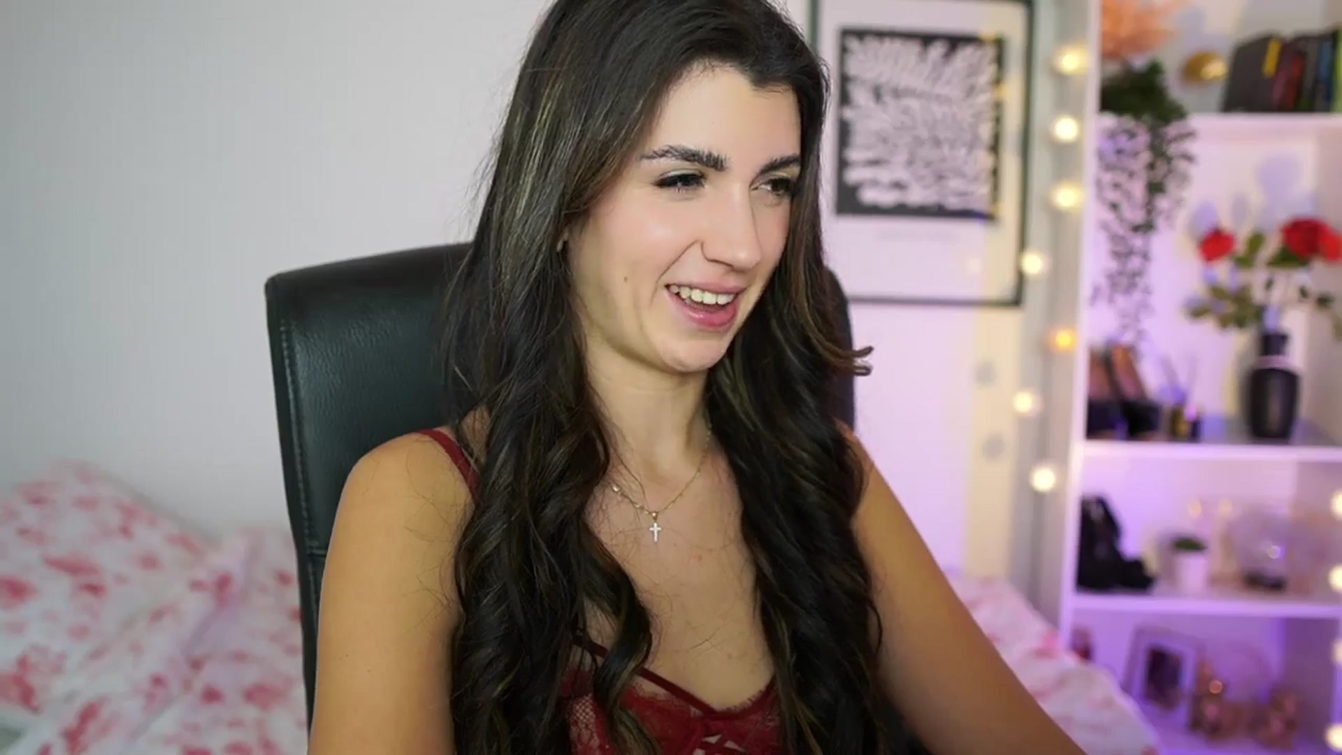 Gallery image thumbnail from Julia_Roca's myfreecams stream on, 01/05/2025, 18:58 image 5 of 20
