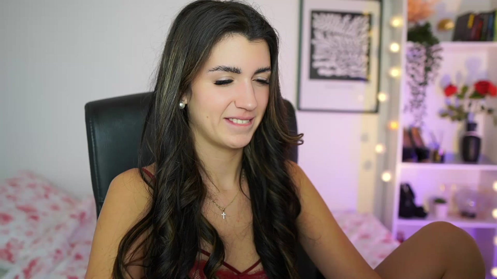 Gallery image thumbnail from Julia_Roca's myfreecams stream on, 01/05/2025, 18:58 image 1 of 20