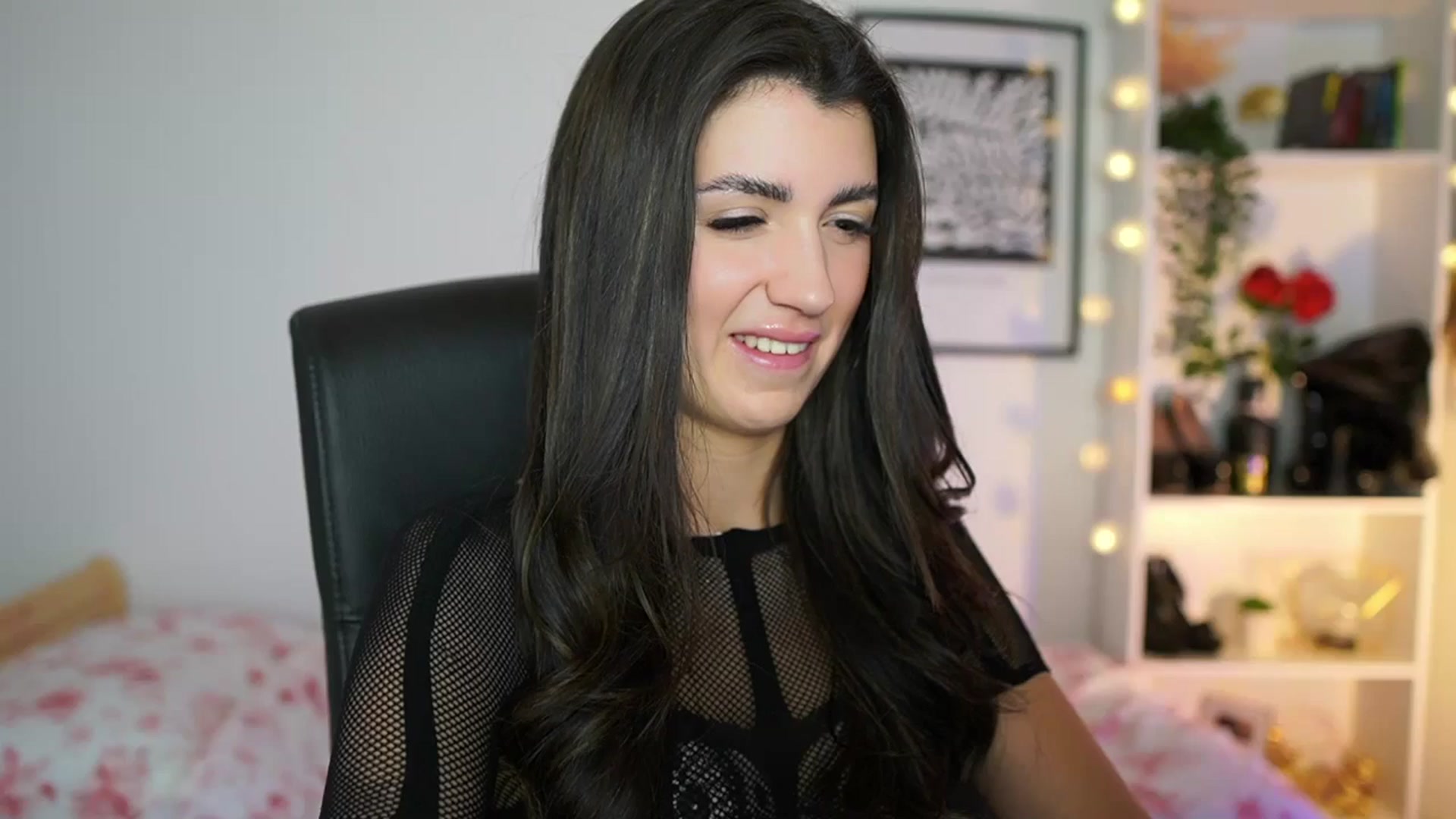 Gallery image thumbnail from Julia_Roca's myfreecams stream on, 01/09/2025, 19:08 image 1 of 20
