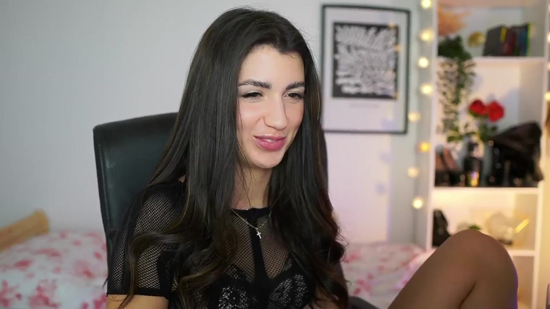 Gallery image thumbnail from Julia_Roca's myfreecams stream on, 01/09/2025, 19:08 image 7 of 20